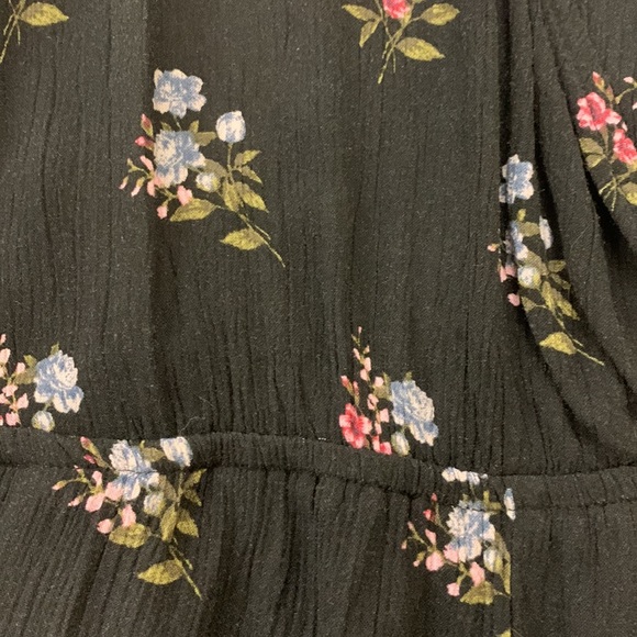 American Eagle ladies shorts romper - Picture 8 of 8